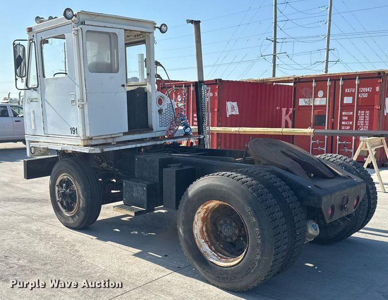 image for item DY8088 Ottawa YT30 yard truck