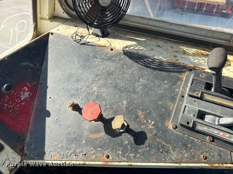 image for item DY8088 Ottawa YT30 yard truck