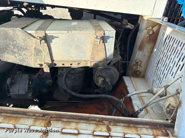 image for item DY8088 Ottawa YT30 yard truck