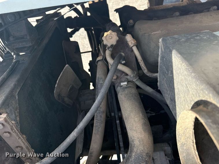 image for item DY8088 Ottawa YT30 yard truck