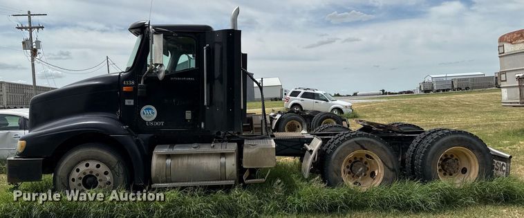 image for item DZ8625 2007 International 9200i semi truck