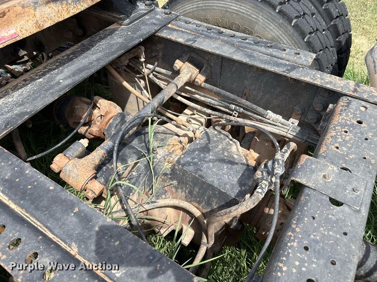 image for item DZ8625 2007 International 9200i semi truck