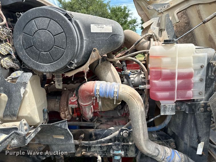 image for item DZ8625 2007 International 9200i semi truck