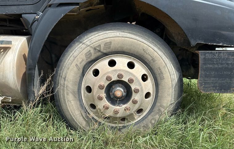 image for item DZ8625 2007 International 9200i semi truck