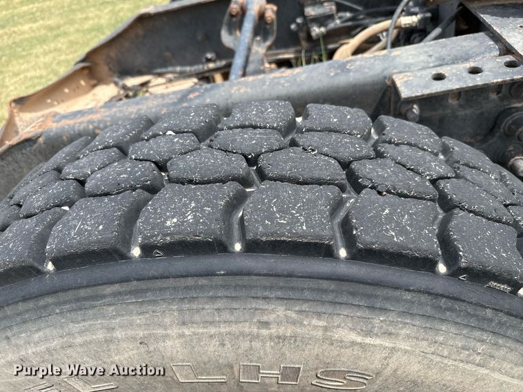 image for item DZ8625 2007 International 9200i semi truck