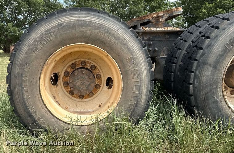 image for item DZ8625 2007 International 9200i semi truck