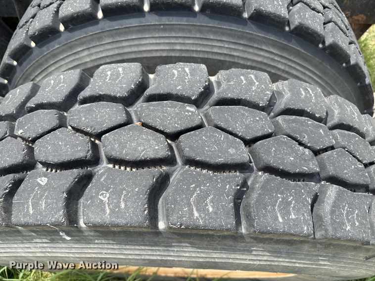 image for item DZ8625 2007 International 9200i semi truck