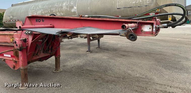 image for item EB2637 1991 Benlee roll-off container trailer