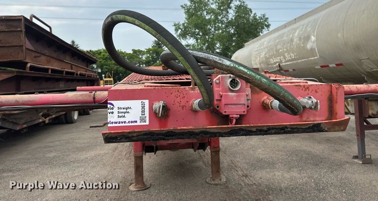 image for item EB2637 1991 Benlee roll-off container trailer