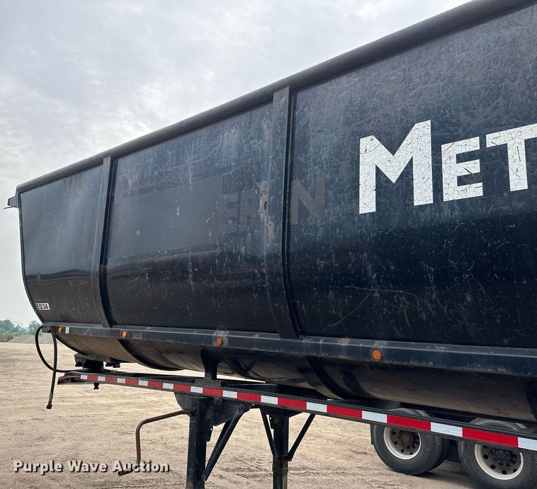 image for item EB2638 2012 MAC end dump trailer