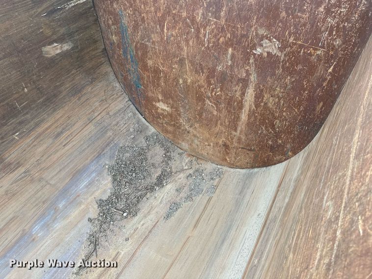 image for item EB2638 2012 MAC end dump trailer