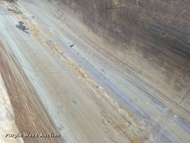 image for item EB2638 2012 MAC end dump trailer