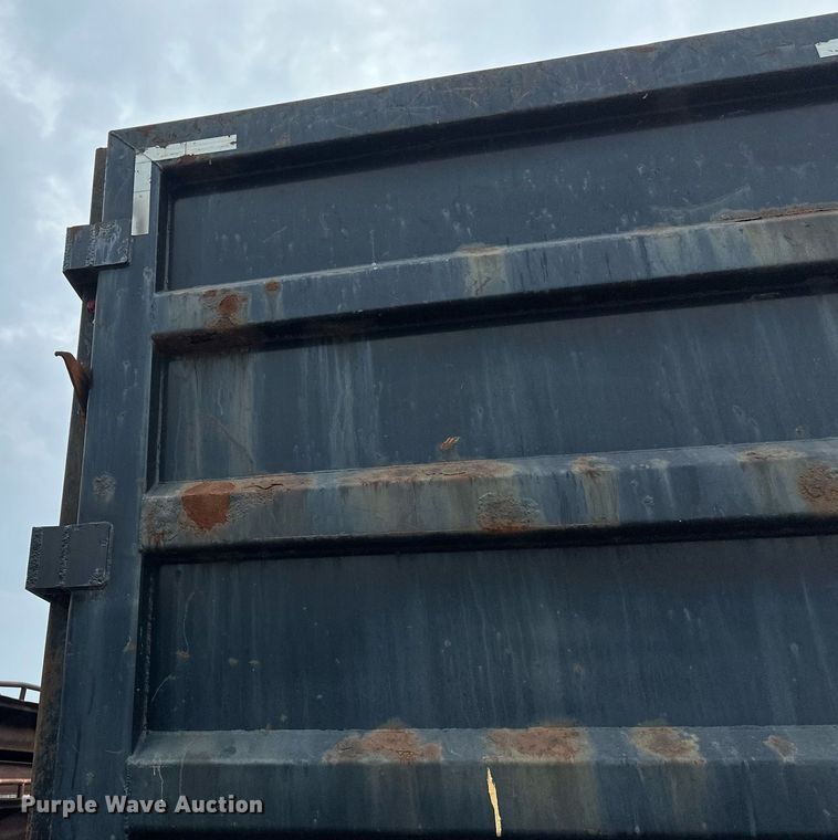 image for item EB2638 2012 MAC end dump trailer