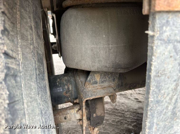 image for item EB2638 2012 MAC end dump trailer