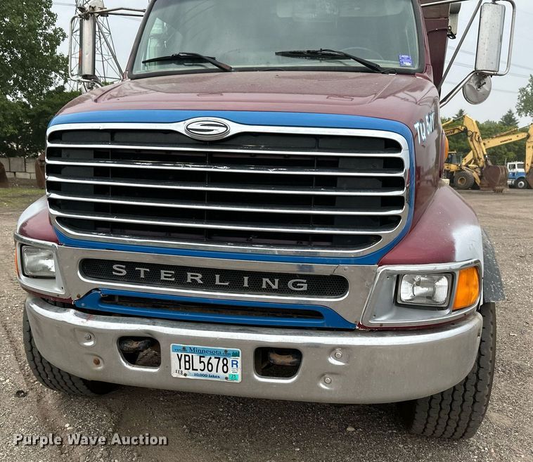 image for item EB2648 2001 Sterling LT9500 dump truck