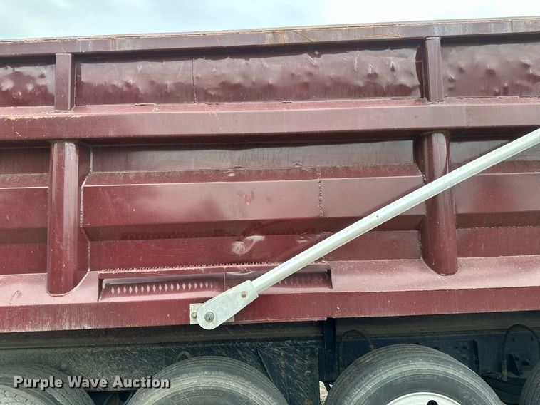 image for item EB2648 2001 Sterling LT9500 dump truck