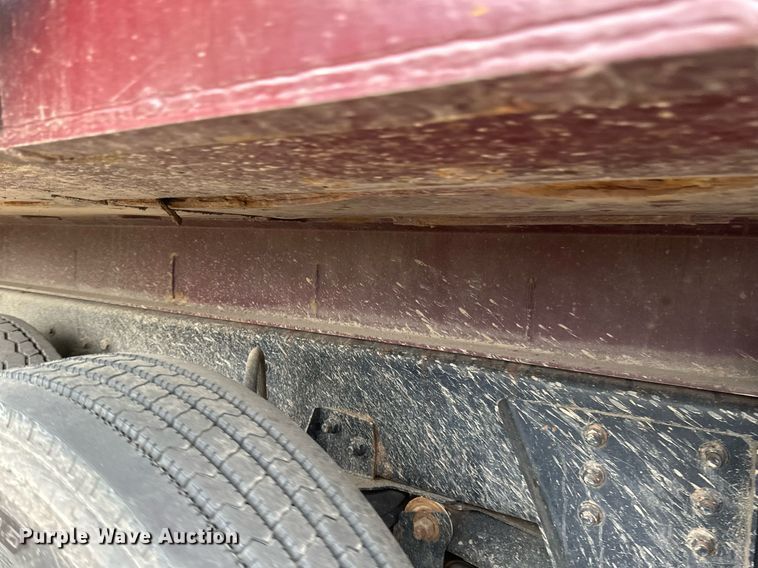 image for item EB2648 2001 Sterling LT9500 dump truck