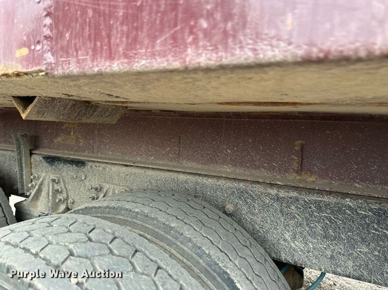 image for item EB2648 2001 Sterling LT9500 dump truck