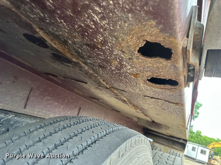 image for item EB2648 2001 Sterling LT9500 dump truck