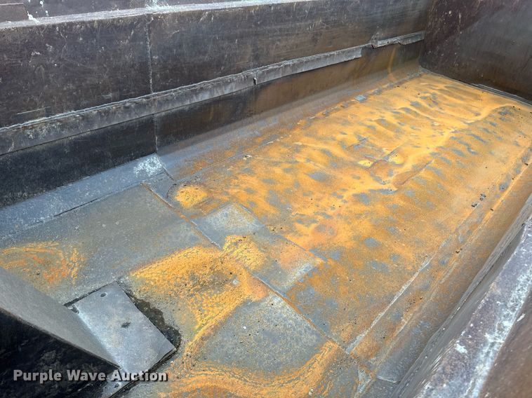 image for item EB2648 2001 Sterling LT9500 dump truck