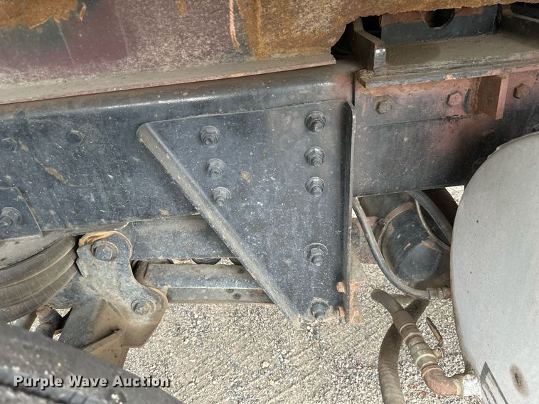 image for item EB2648 2001 Sterling LT9500 dump truck