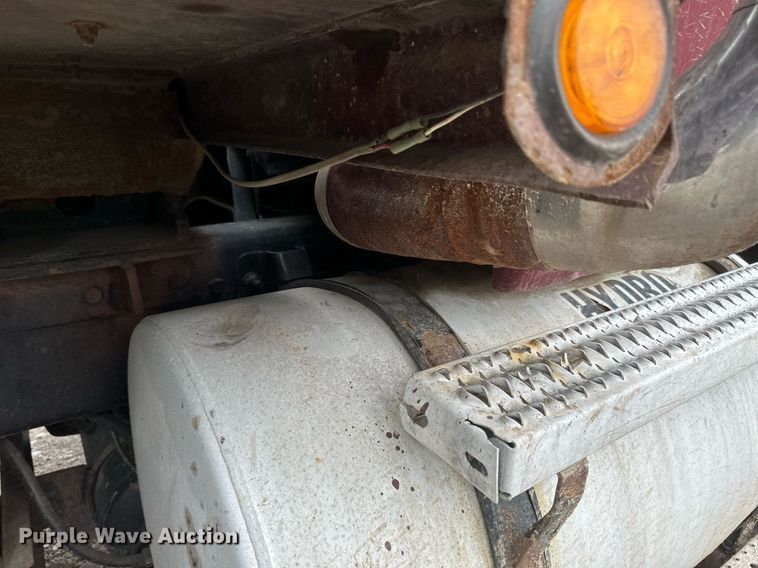 image for item EB2648 2001 Sterling LT9500 dump truck