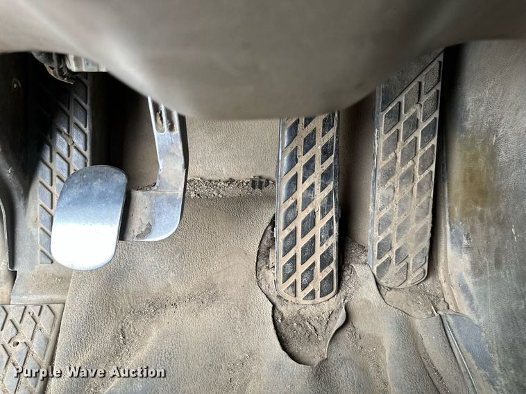 image for item EB2648 2001 Sterling LT9500 dump truck