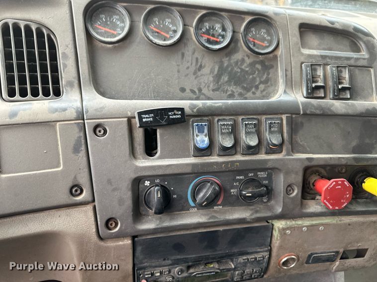 image for item EB2648 2001 Sterling LT9500 dump truck