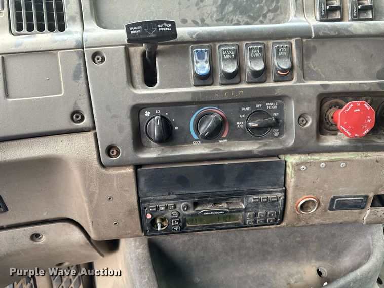 image for item EB2648 2001 Sterling LT9500 dump truck