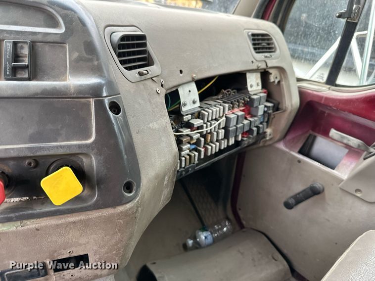 image for item EB2648 2001 Sterling LT9500 dump truck