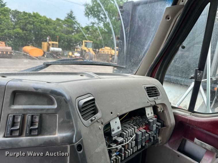 image for item EB2648 2001 Sterling LT9500 dump truck