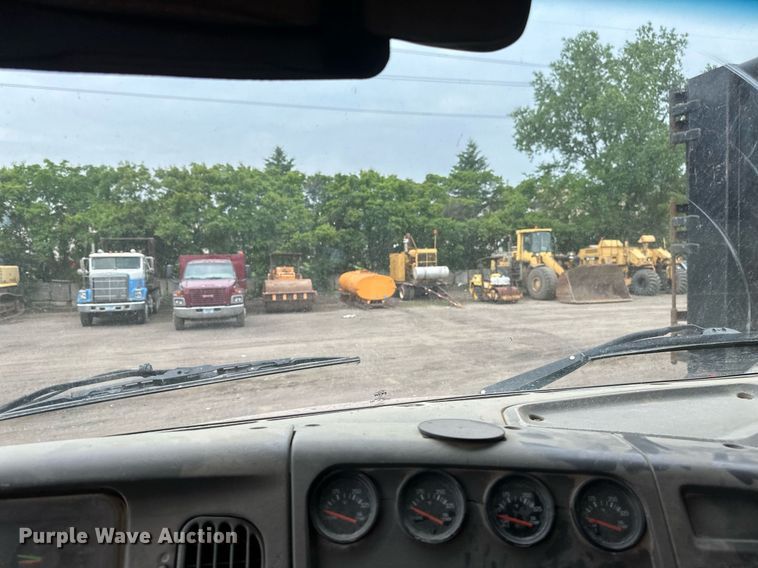 image for item EB2648 2001 Sterling LT9500 dump truck