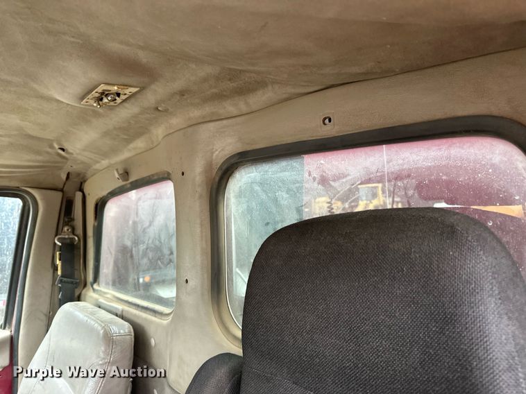 image for item EB2648 2001 Sterling LT9500 dump truck