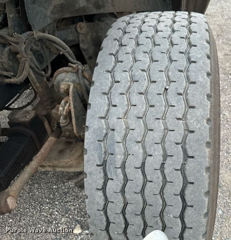 image for item EB2648 2001 Sterling LT9500 dump truck