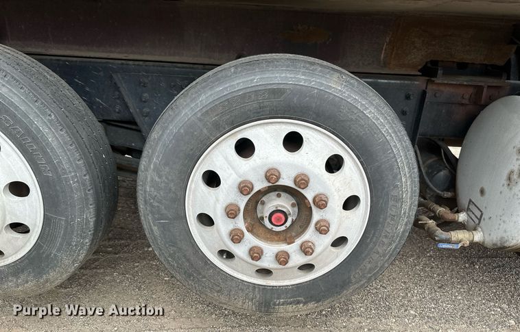 image for item EB2648 2001 Sterling LT9500 dump truck