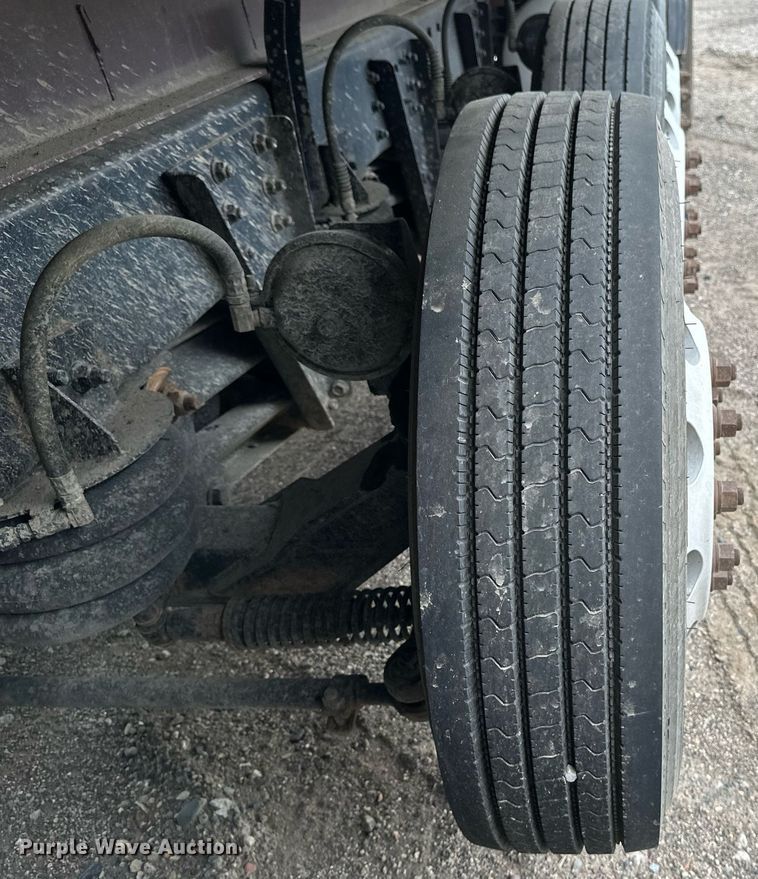 image for item EB2648 2001 Sterling LT9500 dump truck