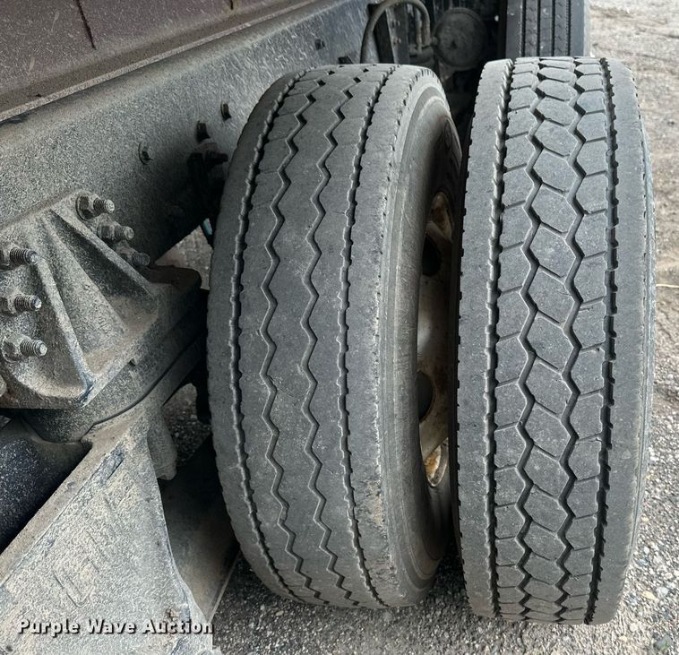 image for item EB2648 2001 Sterling LT9500 dump truck