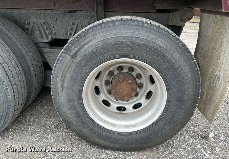 image for item EB2648 2001 Sterling LT9500 dump truck