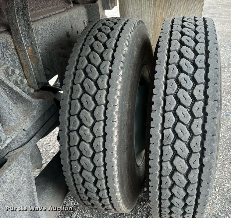 image for item EB2648 2001 Sterling LT9500 dump truck