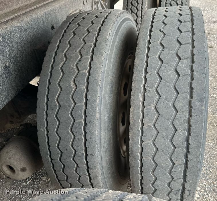 image for item EB2648 2001 Sterling LT9500 dump truck