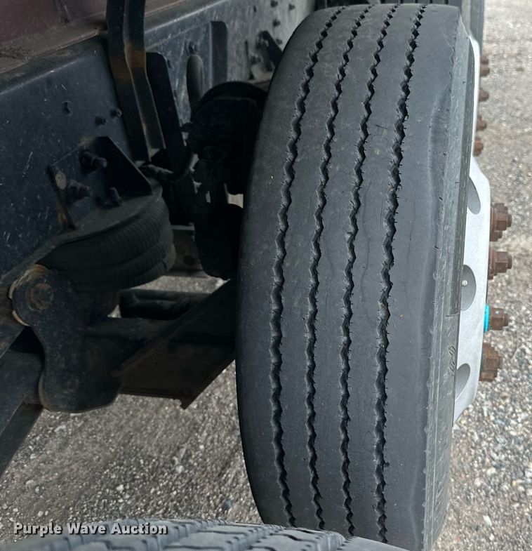 image for item EB2648 2001 Sterling LT9500 dump truck