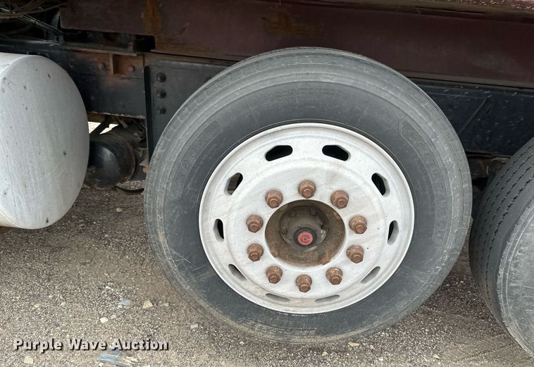 image for item EB2648 2001 Sterling LT9500 dump truck