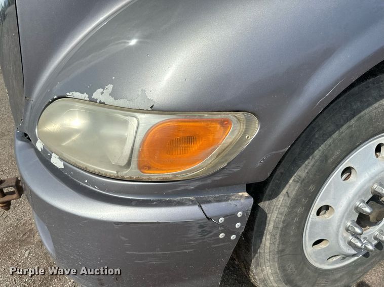 image for item EB2674 2009 Peterbilt 386 semi truck