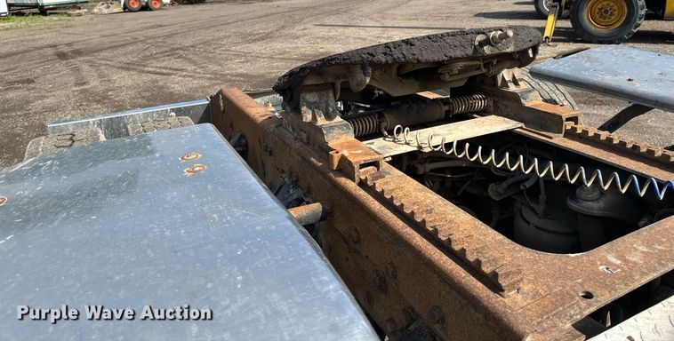 image for item EB2674 2009 Peterbilt 386 semi truck