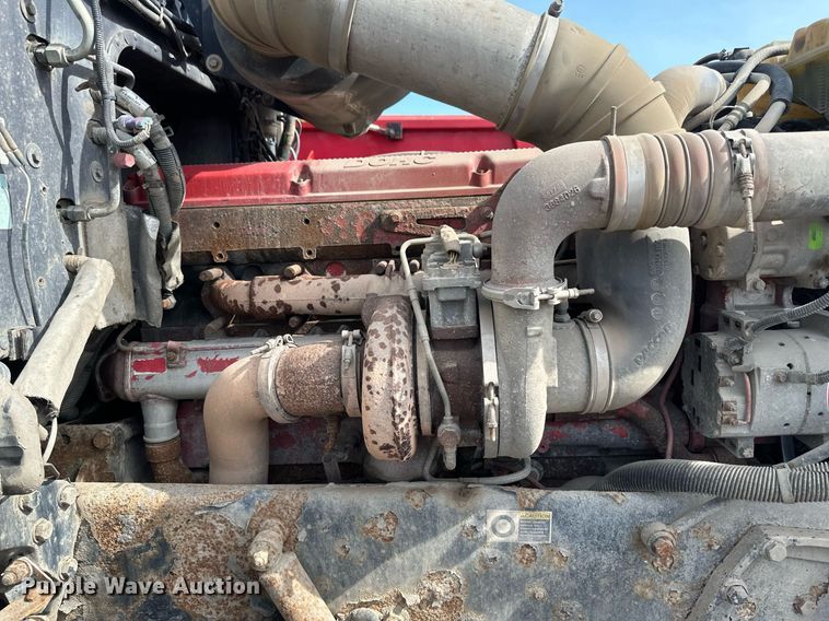 image for item EB2674 2009 Peterbilt 386 semi truck