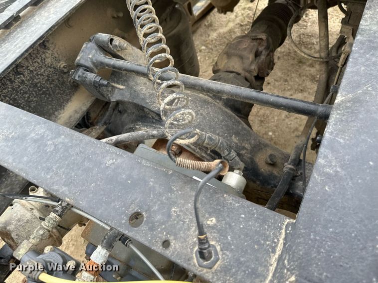 image for item EB2697 2005 International 9400I semi truck