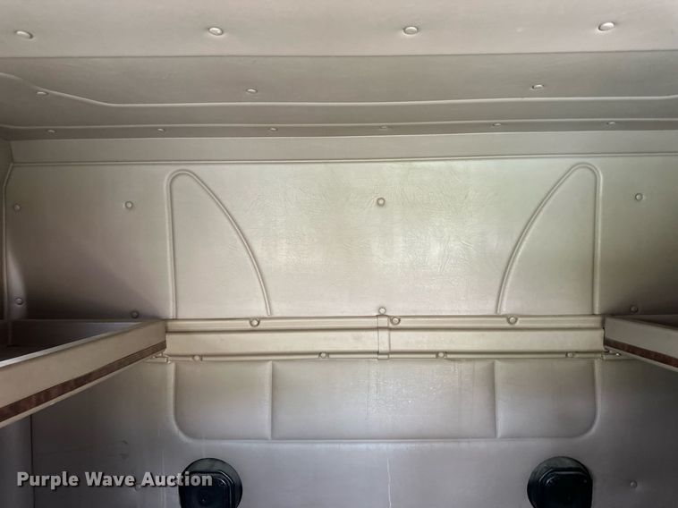 image for item EB2697 2005 International 9400I semi truck