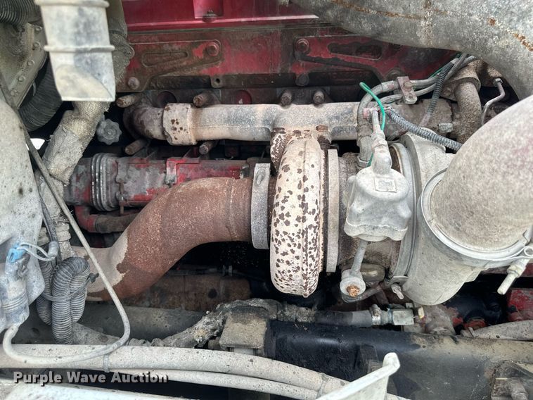 image for item EB2697 2005 International 9400I semi truck