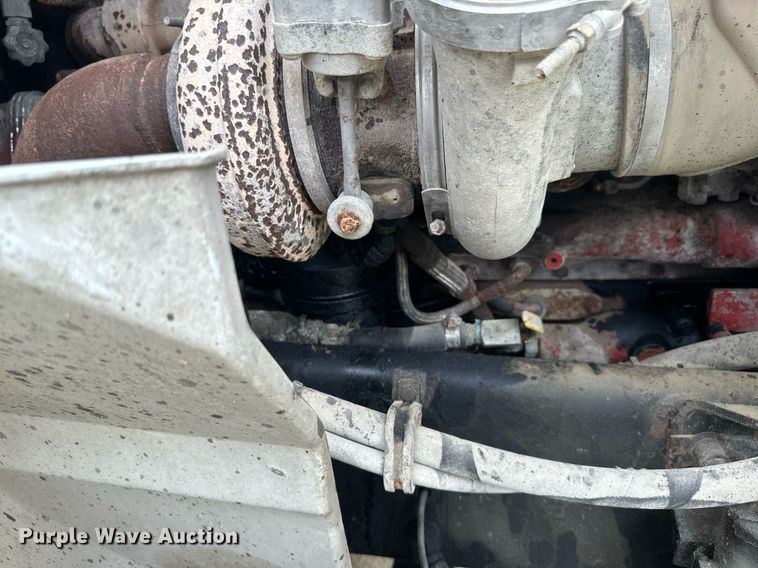 image for item EB2697 2005 International 9400I semi truck