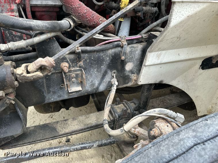 image for item EB2697 2005 International 9400I semi truck